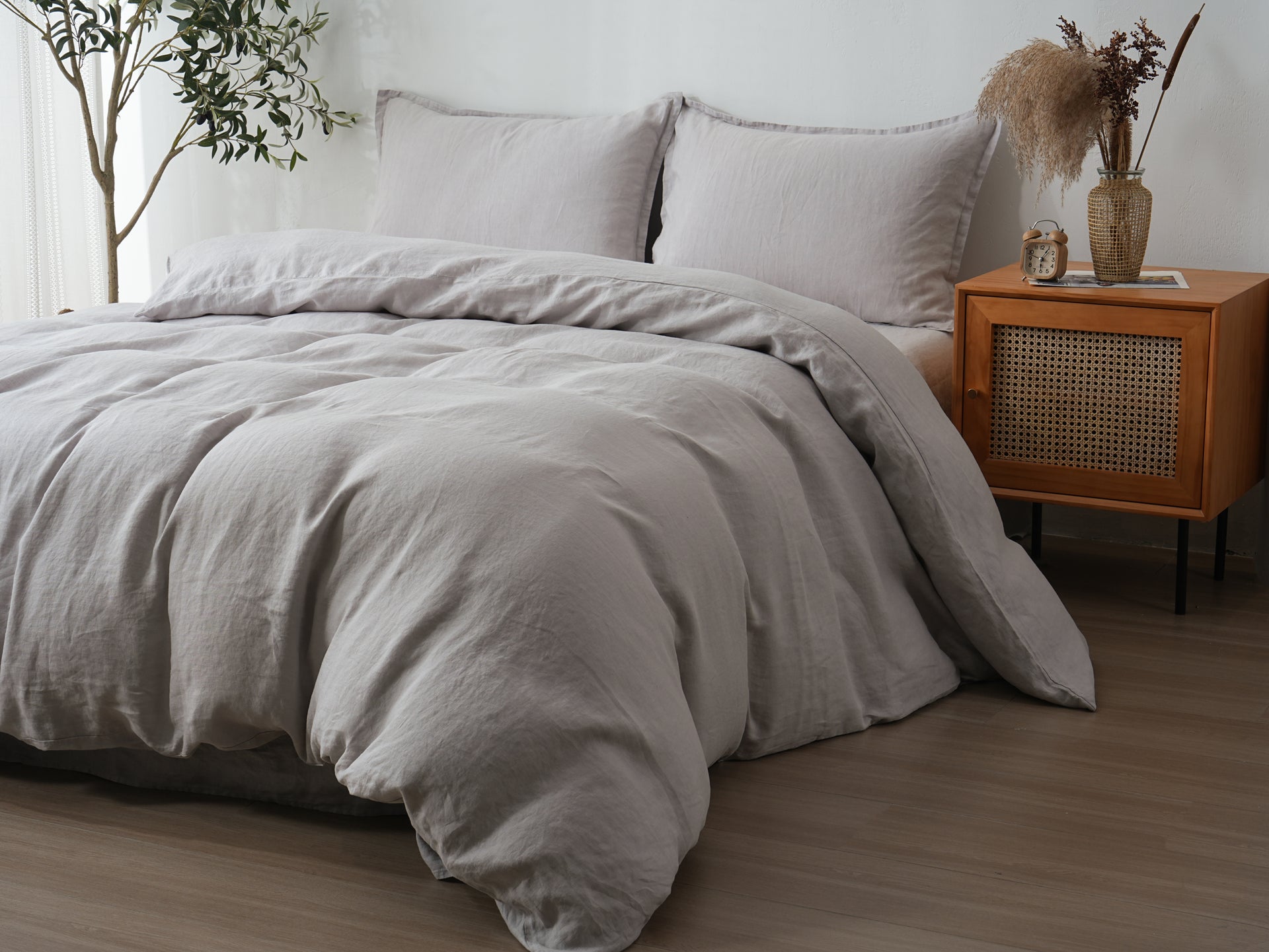 Linen Duvet Cover + Pillowcases - Mist
