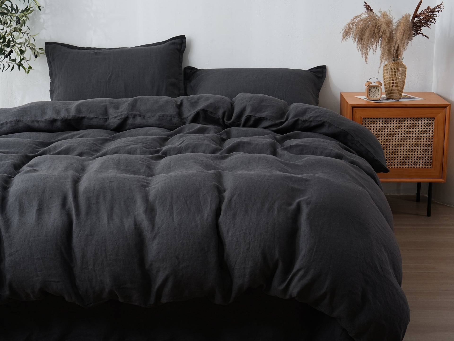 Linen Duvet Cover + Pillowcases - Charcoal