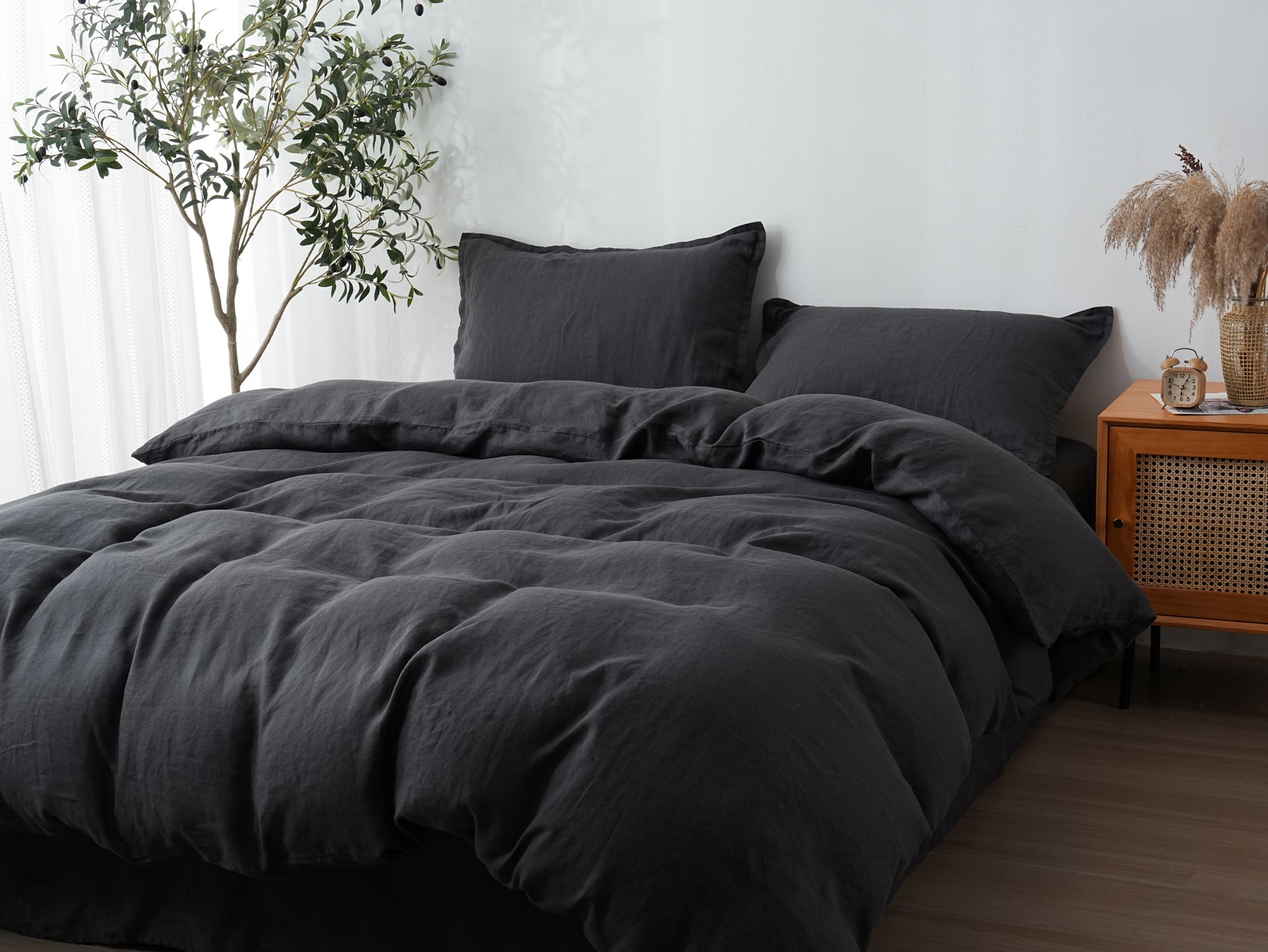 Linen Duvet Cover + Pillowcases - Charcoal