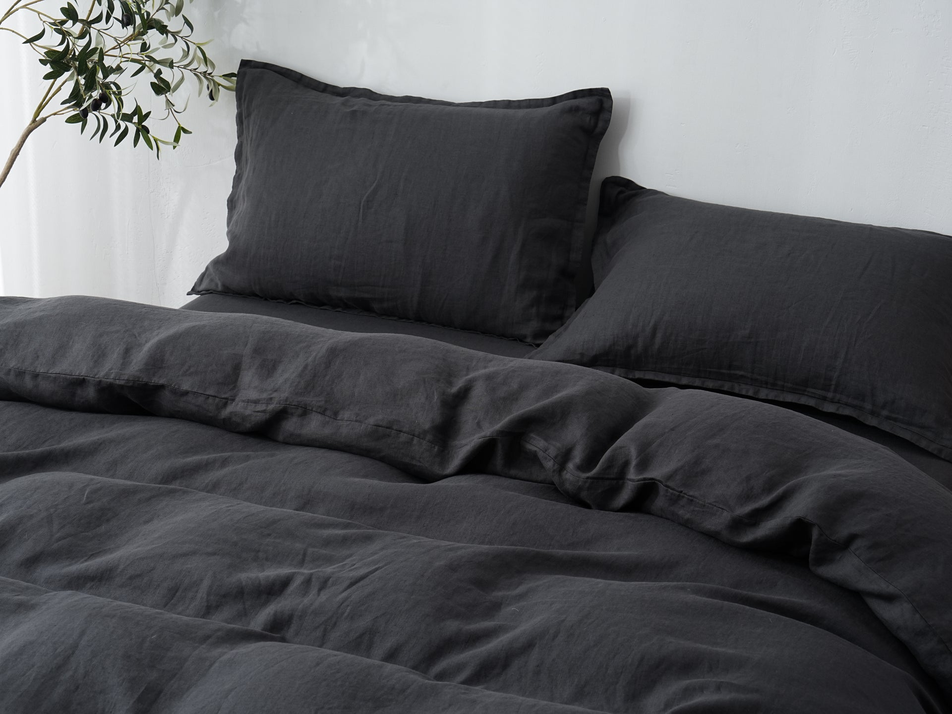 Linen Duvet Cover + Pillowcases - Charcoal