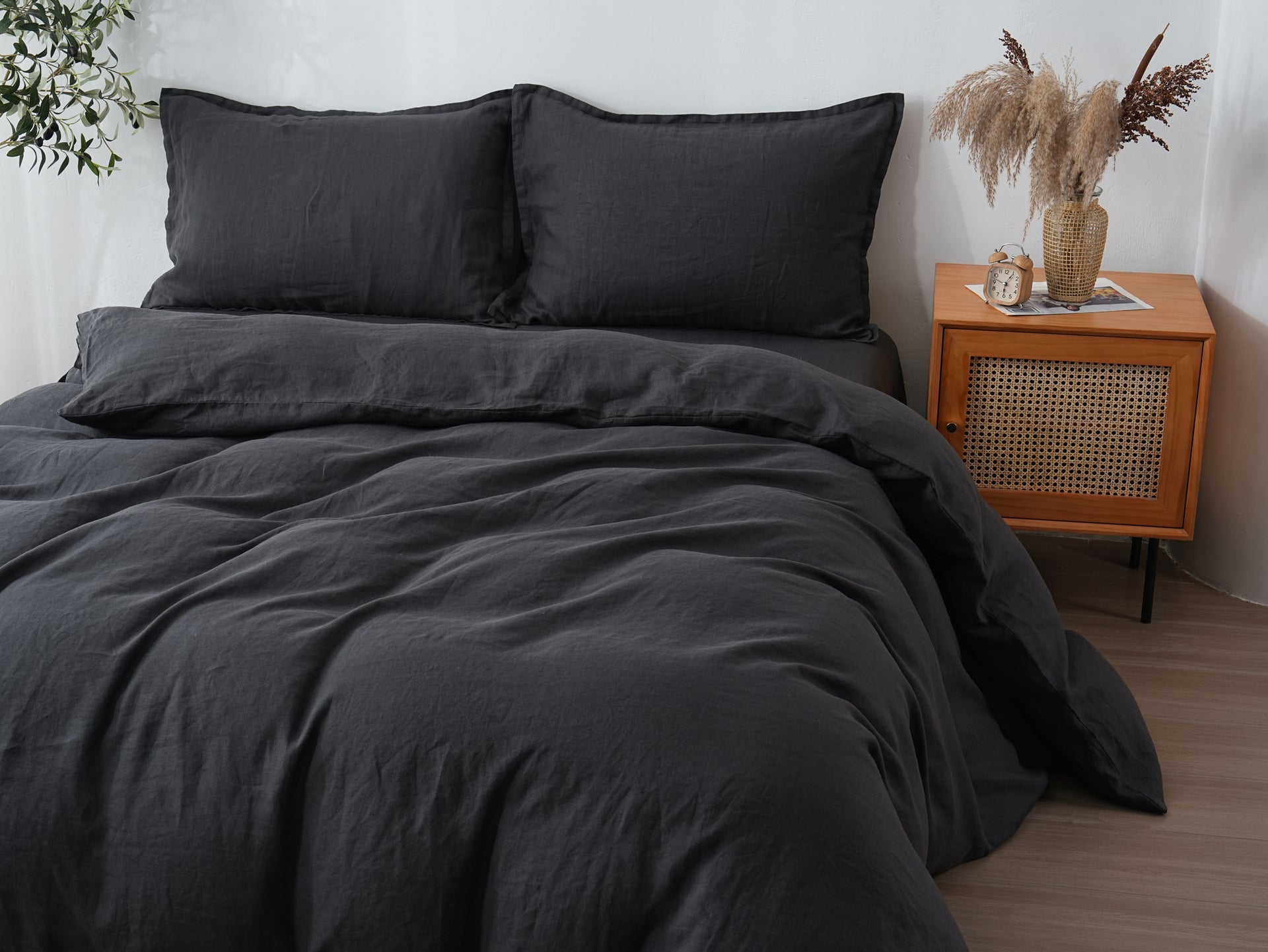 Linen Duvet Cover + Pillowcases - Charcoal