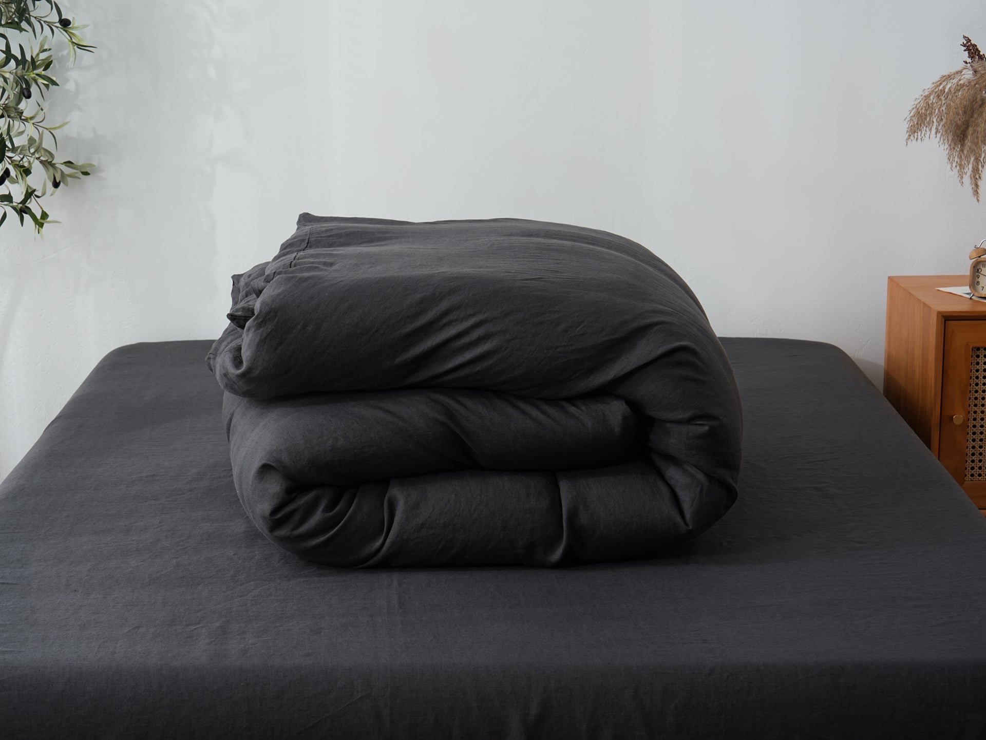 Linen Duvet Cover + Pillowcases - Charcoal
