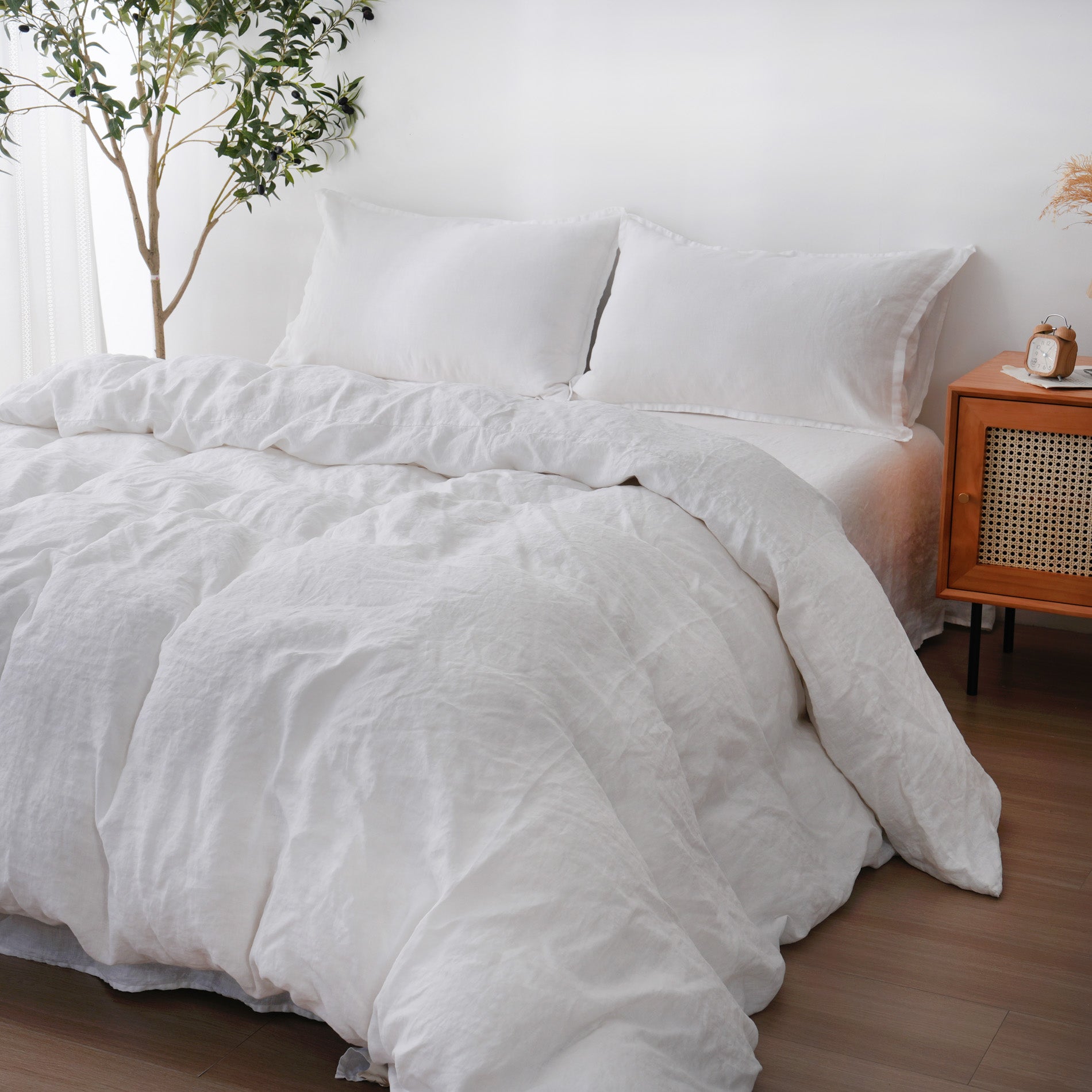 Linen Duvet Cover + Pillowcases - Snow