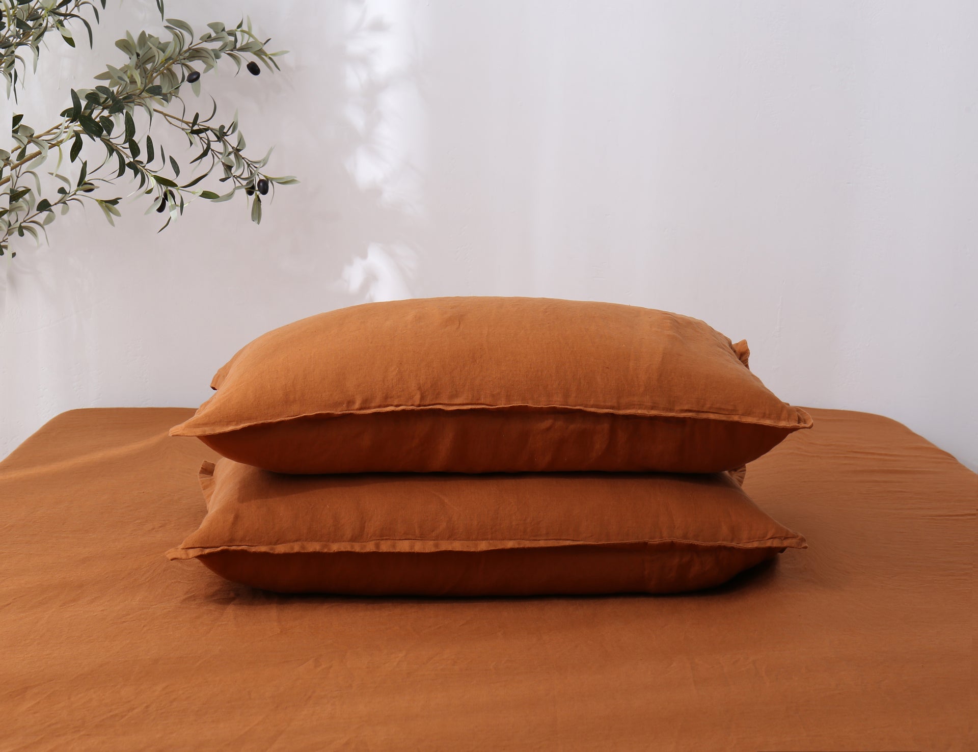Linen Pillowcases (Set of Two)