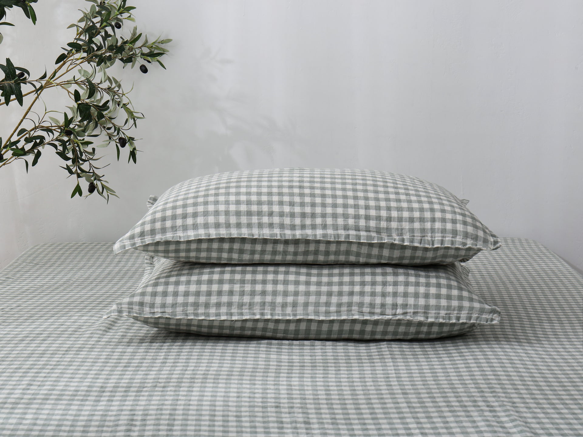 Linen Pillowcases (Set of Two)