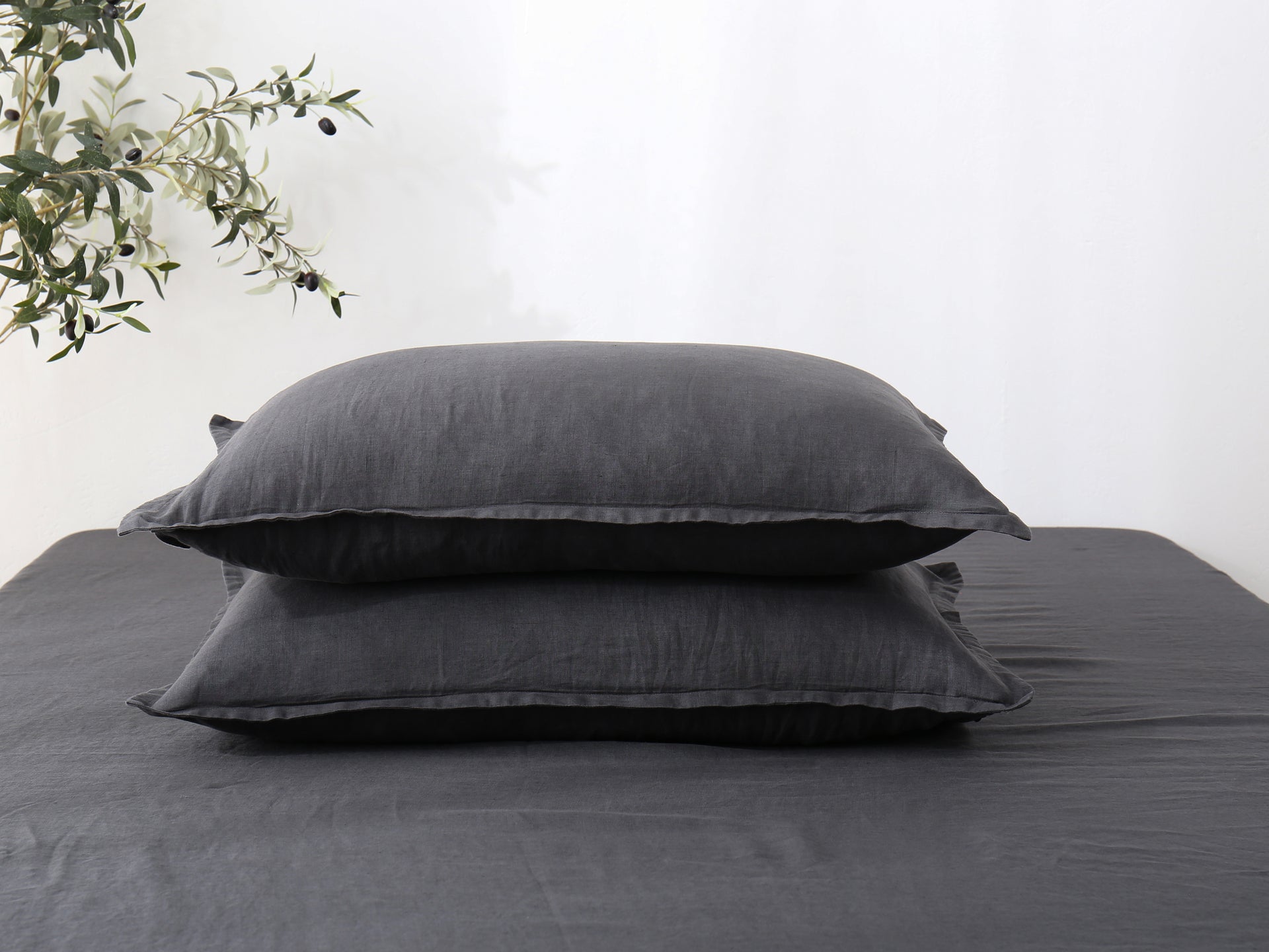 Linen Pillowcases (Set of Two)
