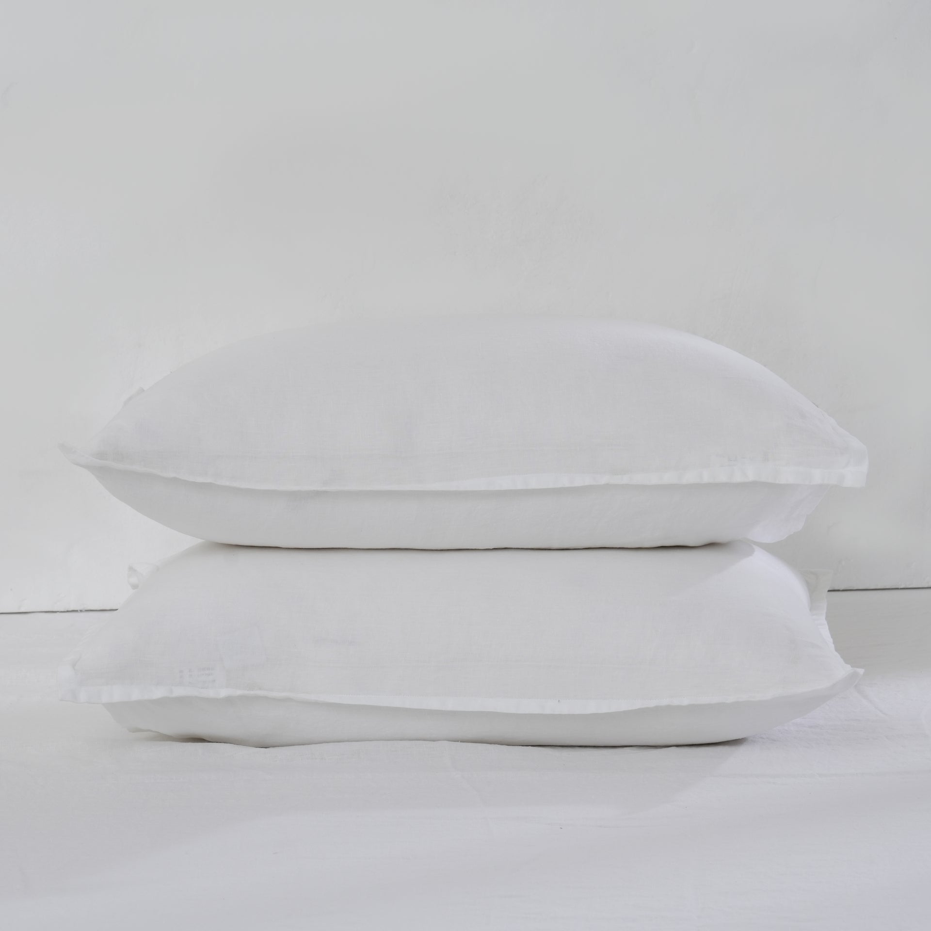 Linen Pillowcases (Set of Two)