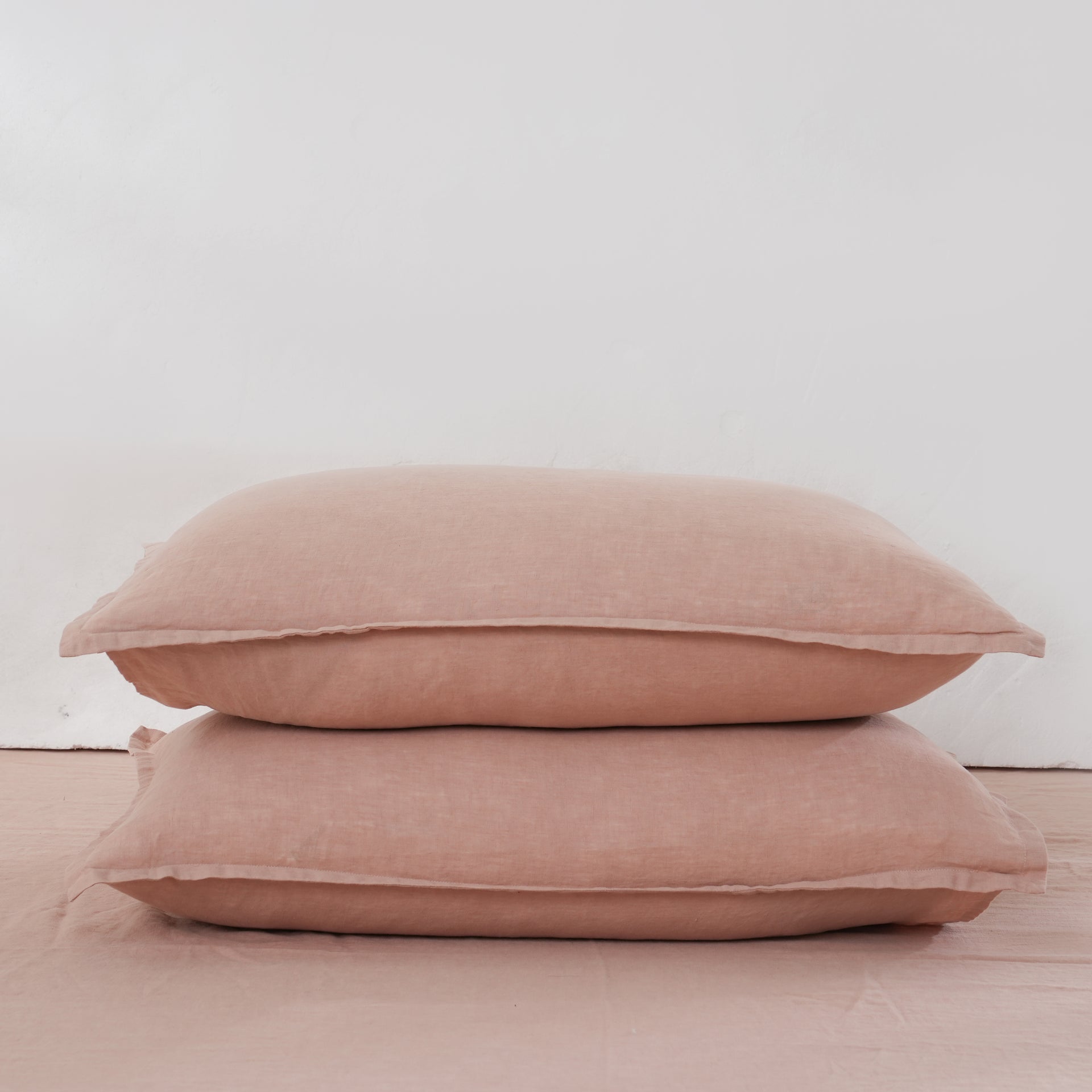 Linen Pillowcases (Set of Two)