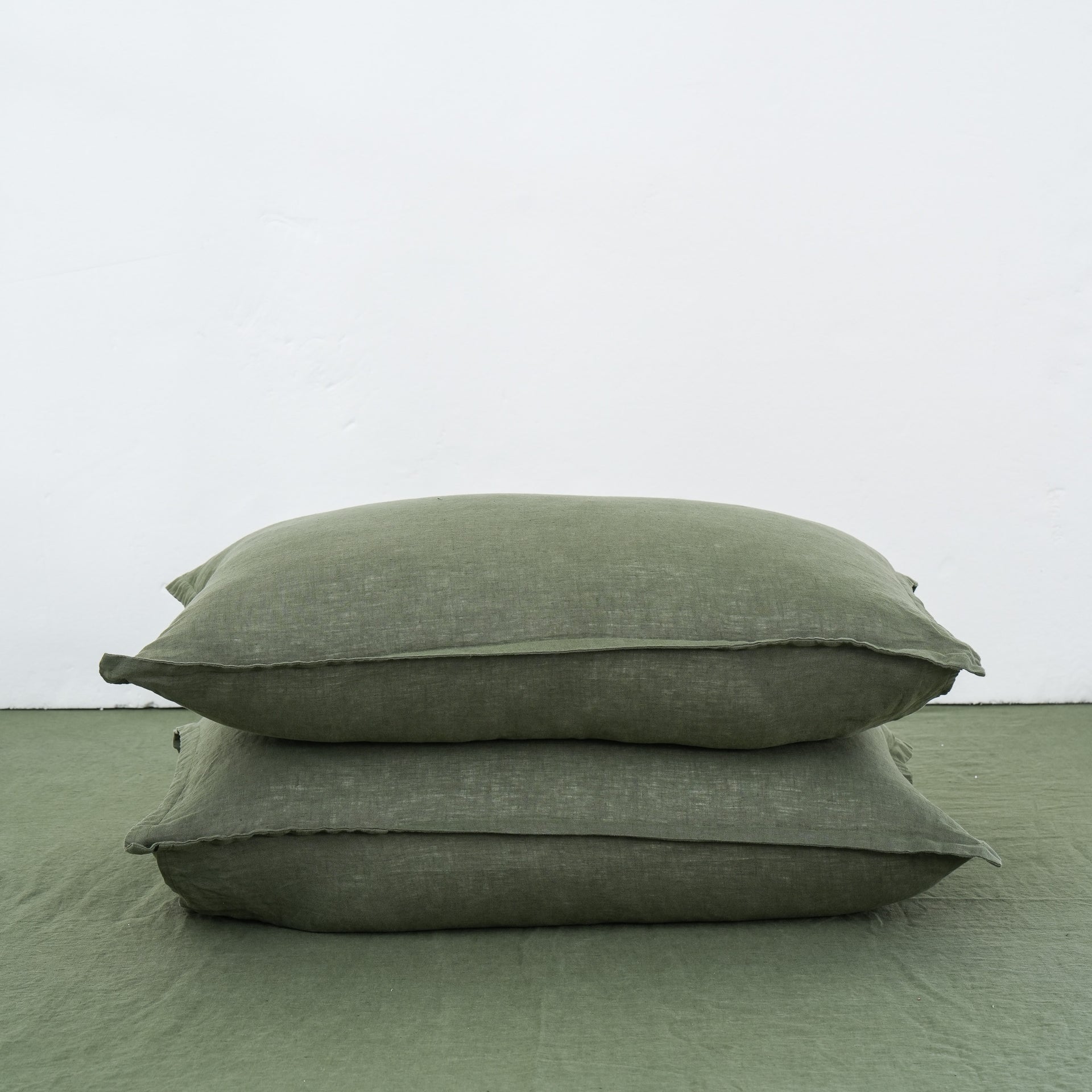 Linen Pillowcases (Set of Two)